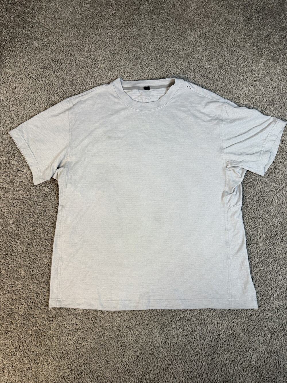 Lululemon Shirt Mens L Gray Short Sleeve Crew Neck Breathable Lightweight Jersey